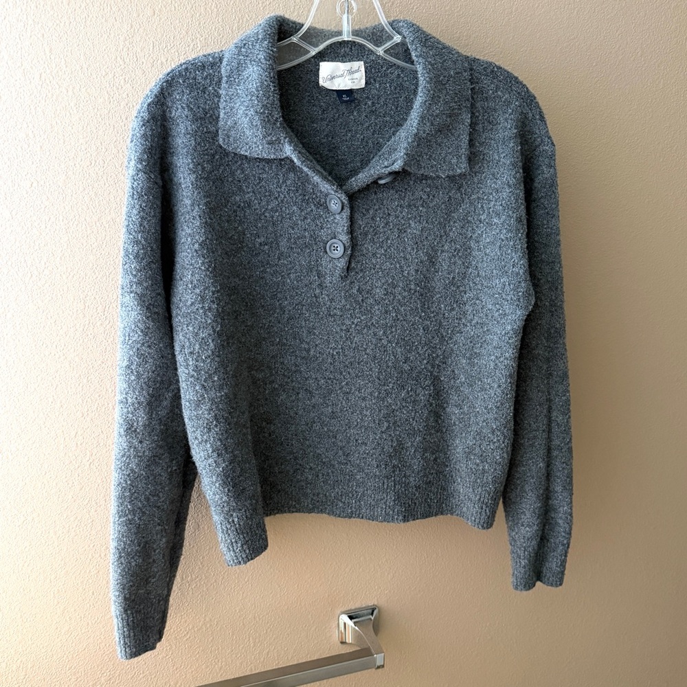 💥5/$15 FINAL PRICE DROP Universal Thread Cozy Collared Gray Knit Sweater